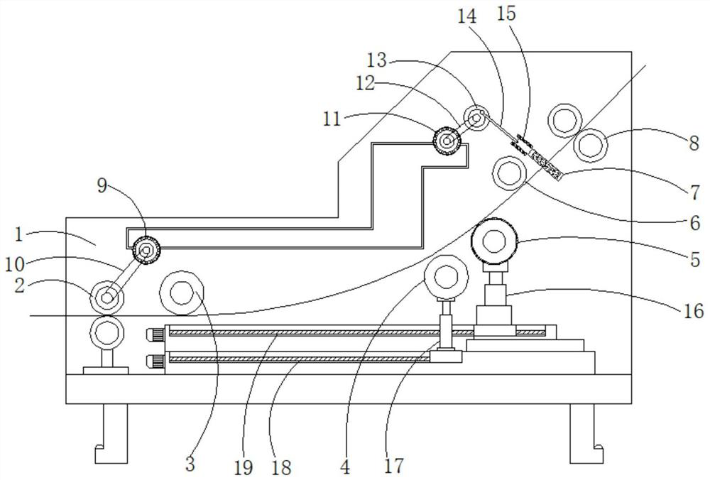 A self-applied force drawing method and device for bamboo chips