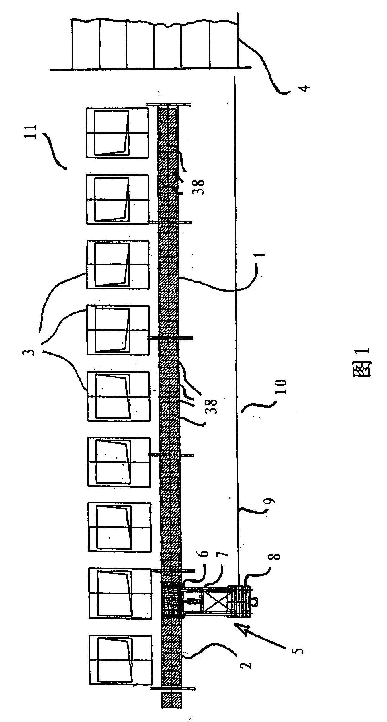 Method and device for removing loose material on wavy surfaces of stamped coal used for coking