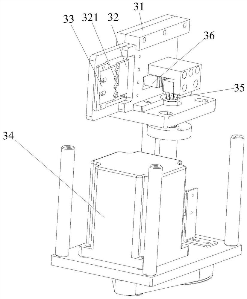 Automatic peeling device