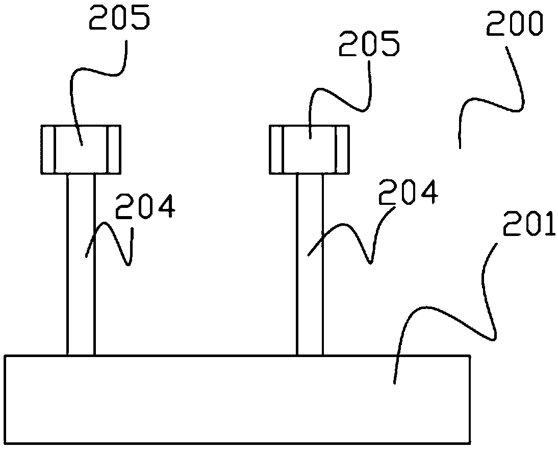 Transverse clamping mechanism capable of reducing BL foreign matter badness