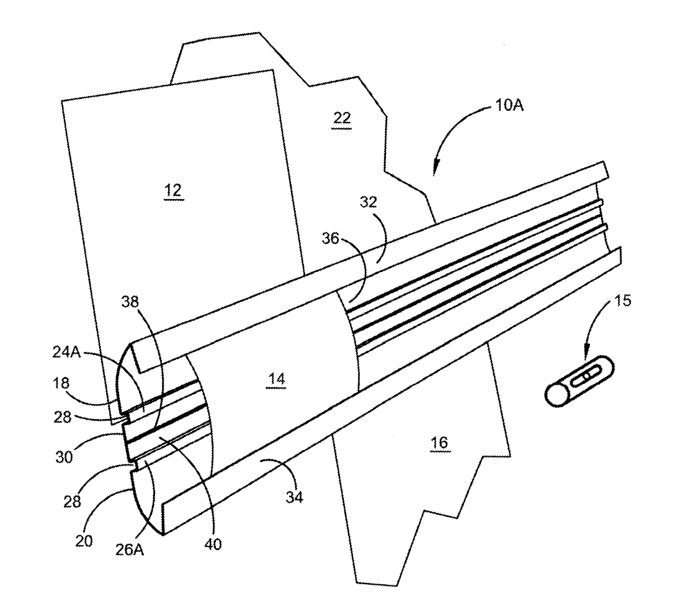 Multiple display retainer