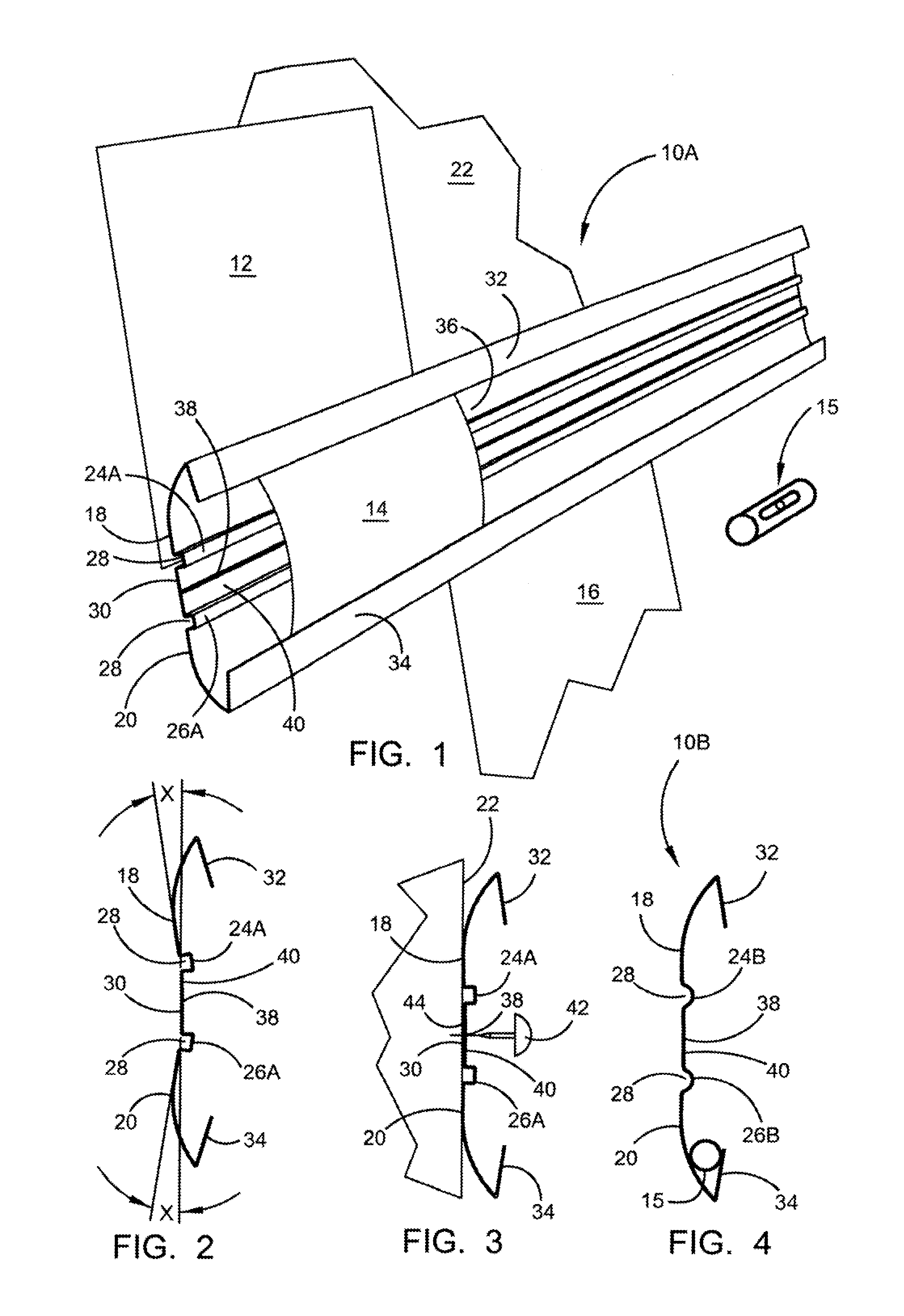 Multiple display retainer