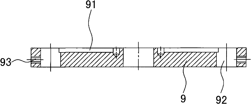 Feed and discharge mechanism for plastic bottle cap extruding machine