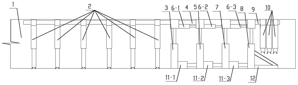 Mine roadway excavation working face temporary support hydraulic device