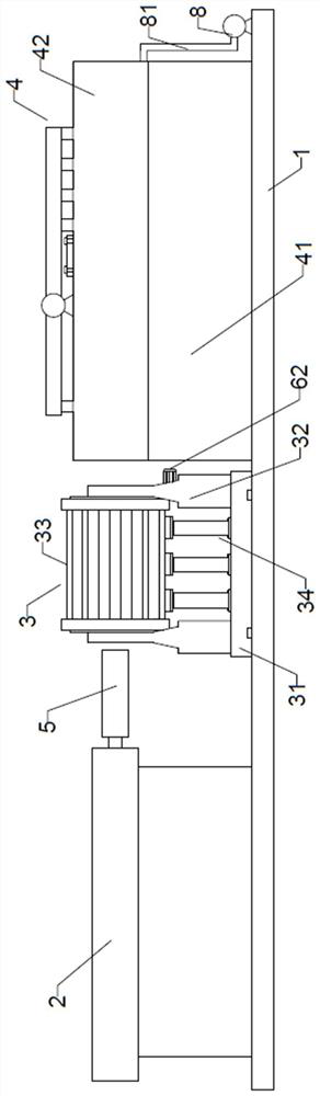 Aluminum material extruding machine with automatic material conveying structure and using method of aluminum material extruding machine