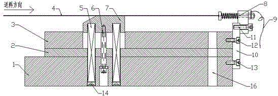 Device for detecting tail end of automobile punch progressive die material strip