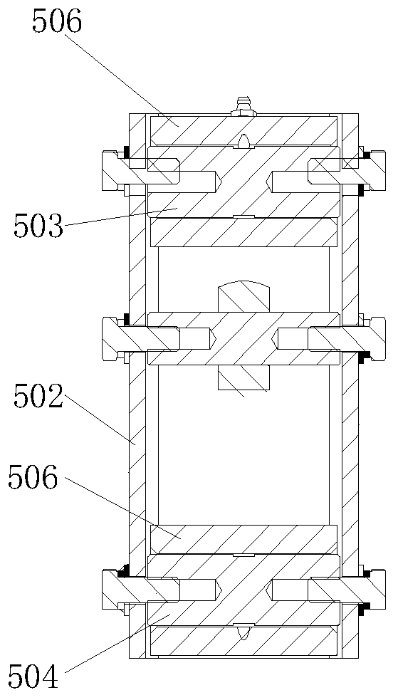 High-speed sweeping vehicle front sweeping device