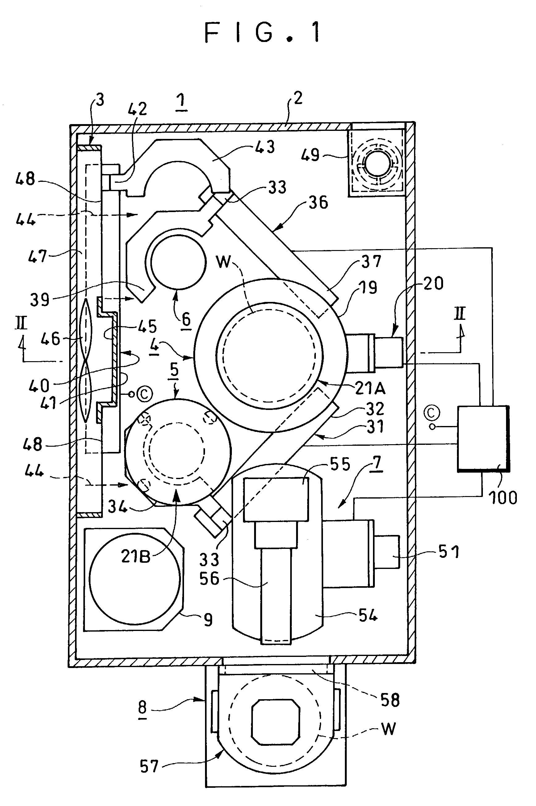 Semiconductor device producing apparatus and producing method of semiconductor device
