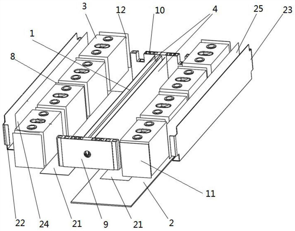 Lithium battery module integrated with liquid cooling function