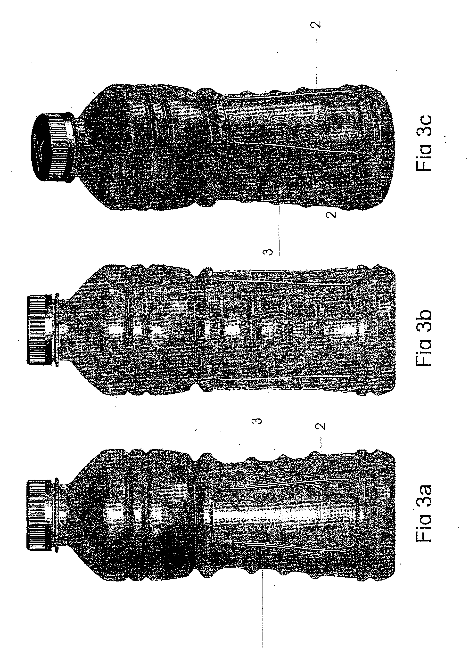 Pressure container with differential vacuum panels