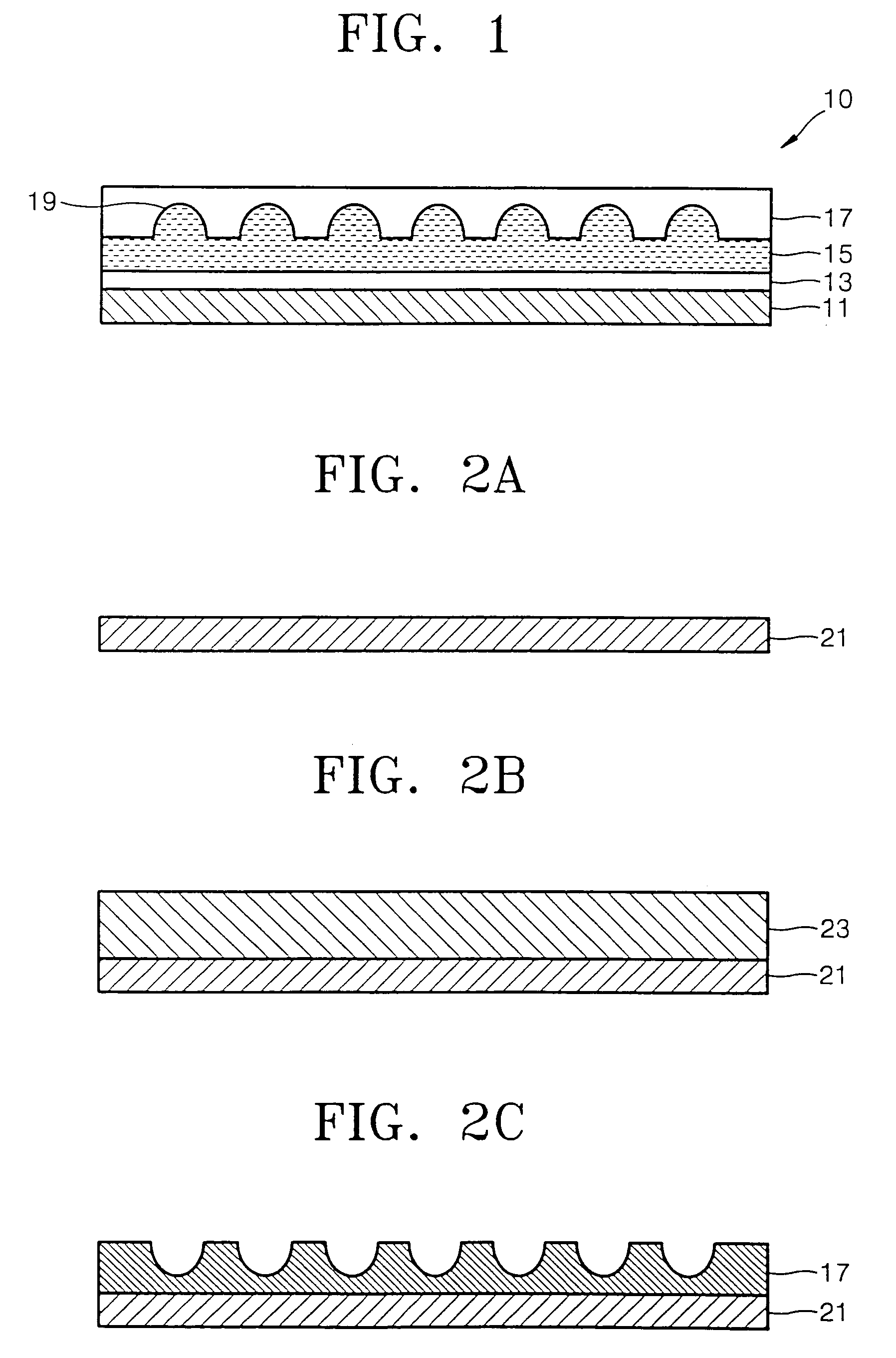 High-density data storage medium, method of manufacturing the data storage medium, data storage apparatus, and methods of writing data on, and reading and erasing data from the data storage medium by using the data storage apparatus