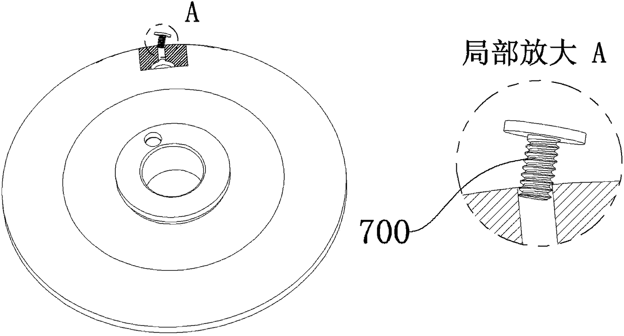 Device for feeding rod with lifting head