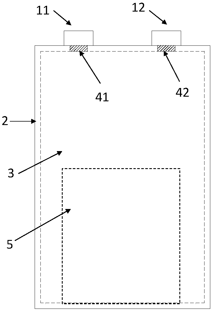 Lithium-ion battery internally provided with heat dissipation structure