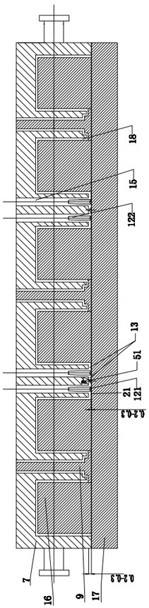 Structure and method for preventing gas blow-by during pouring of multi-component casting mold for sand-lined iron mold casting