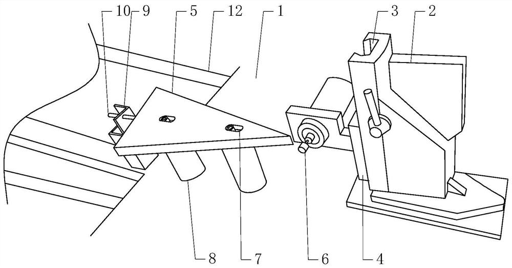 Aluminum panel R-corner processing mechanism