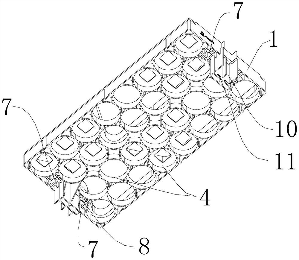 Lithium titanate battery module integrated cover plate