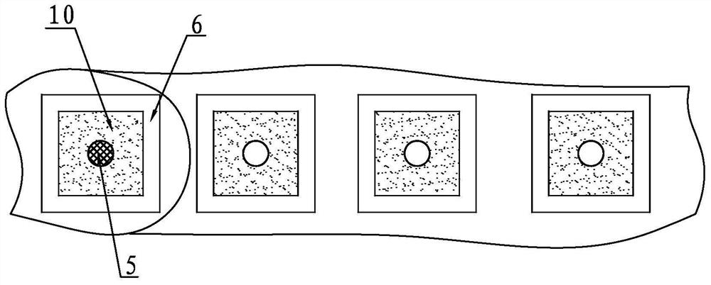 A kind of crab-rice symbiotic breeding pond and its comprehensive temperature regulation method