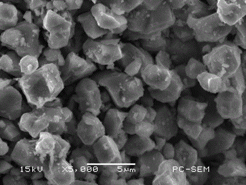 High-voltage lithium battery cathode material doped with trace amount of tungsten and preparation method thereof