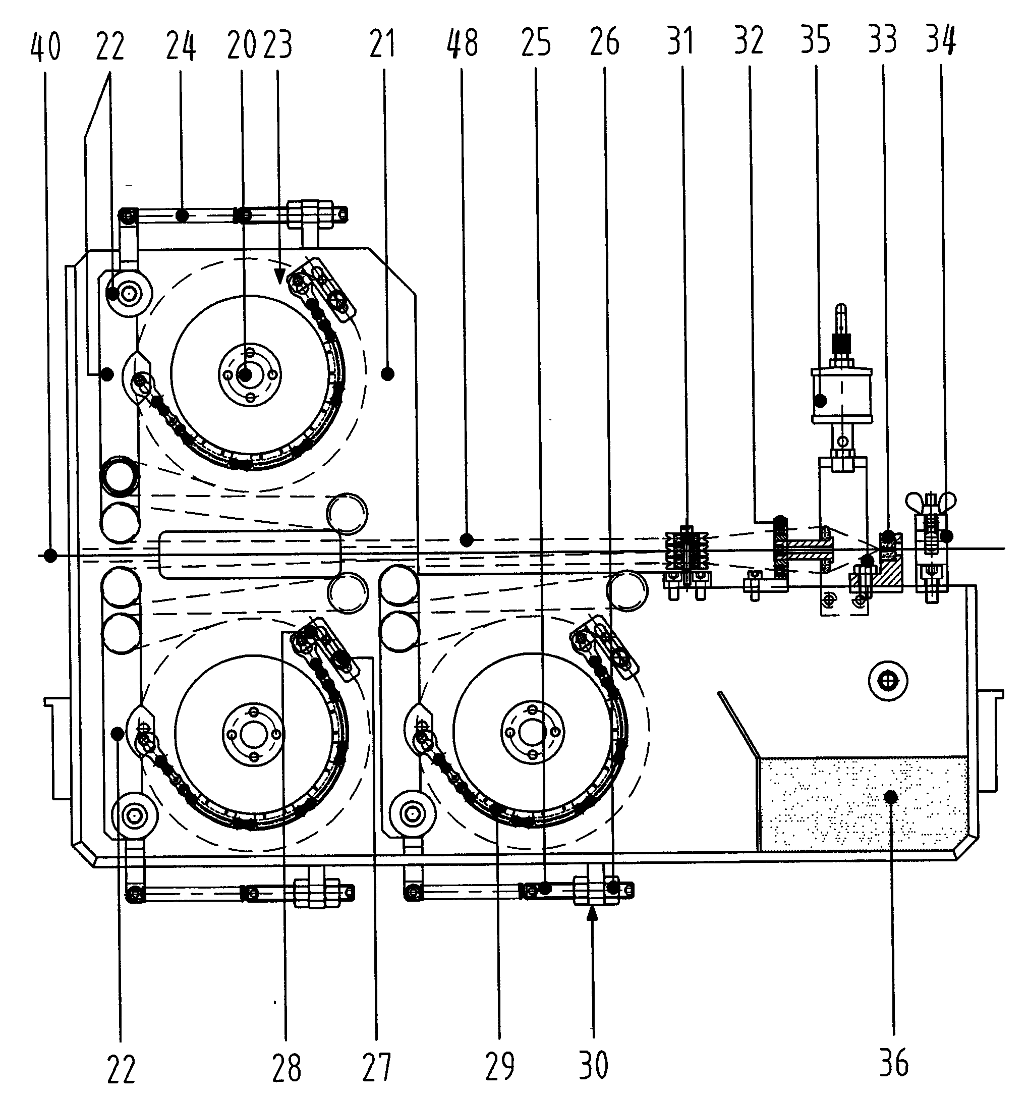 Wire splitting pre-deformation assembly of strand twisting device