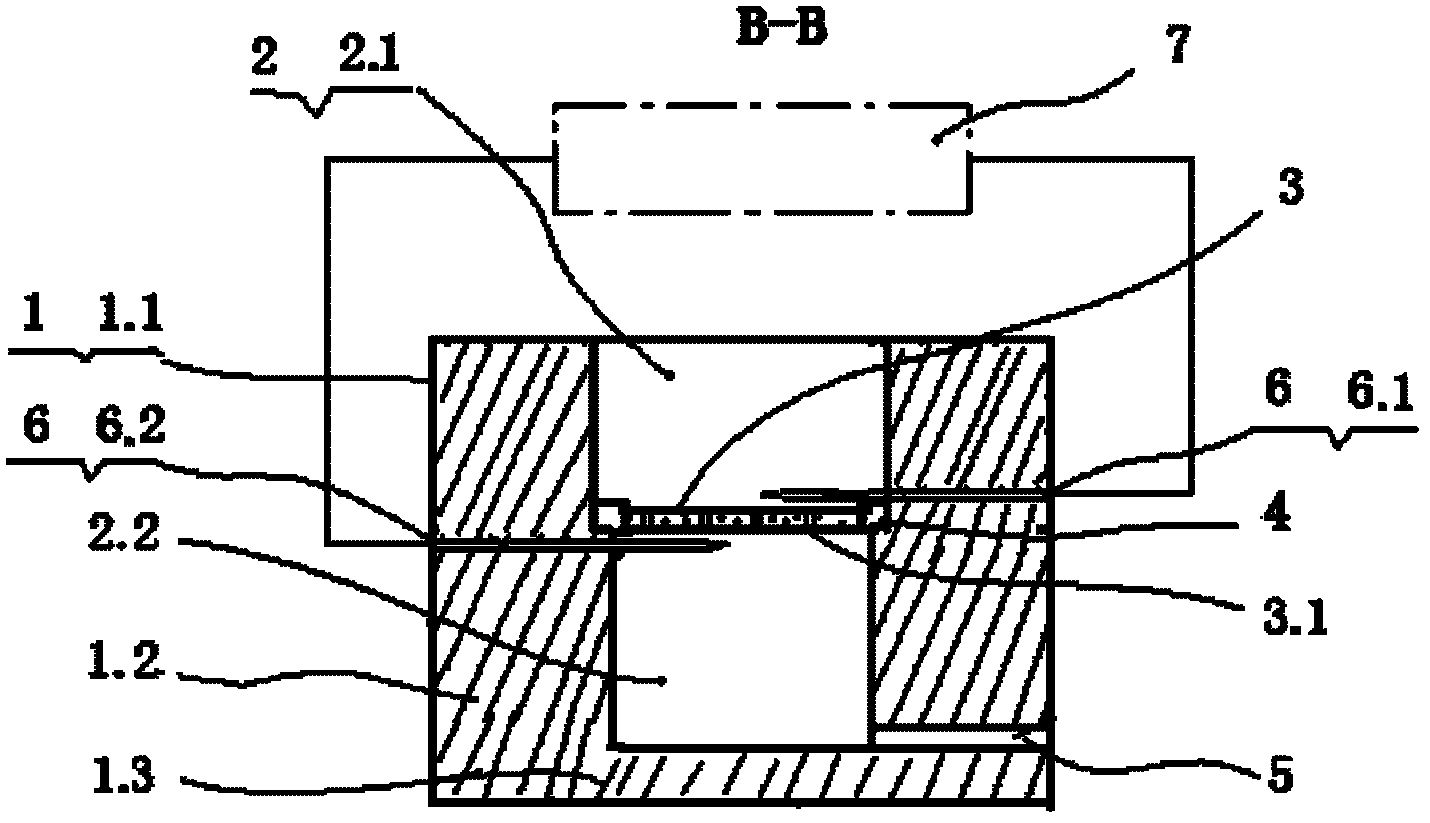 Cell migration high-resolution impedance real-time tracking, measurement and control device, and manufacturing method and application method thereof