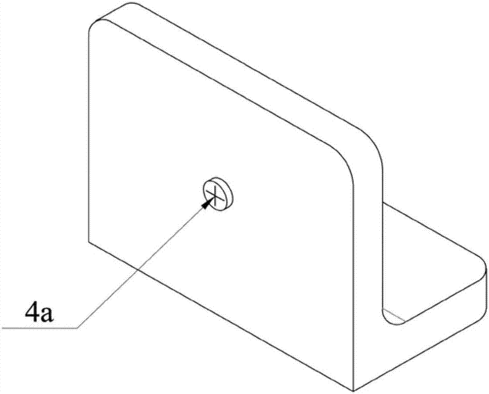 Inductive sensor calibration method and device for capacitive sensor displacement compensation