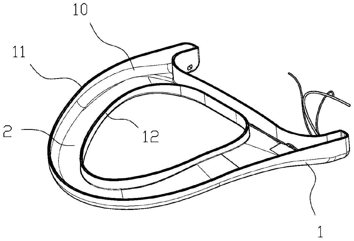 Spraying device for PTC heating material for toilet ring and spraying method