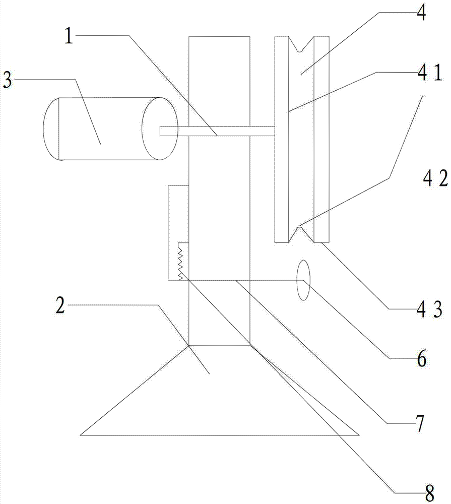 Net hauler provided with rubber ring traction wheel