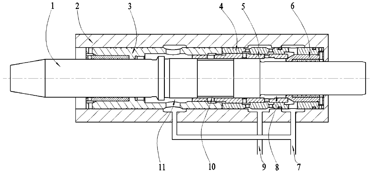 Axial reversing rock drilling device with compact structure