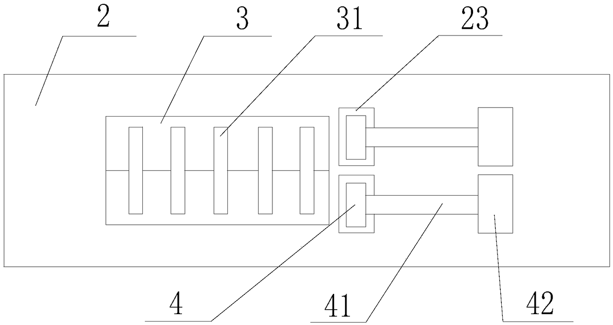 Medicinal material slicing machine based on improving slicing efficiency