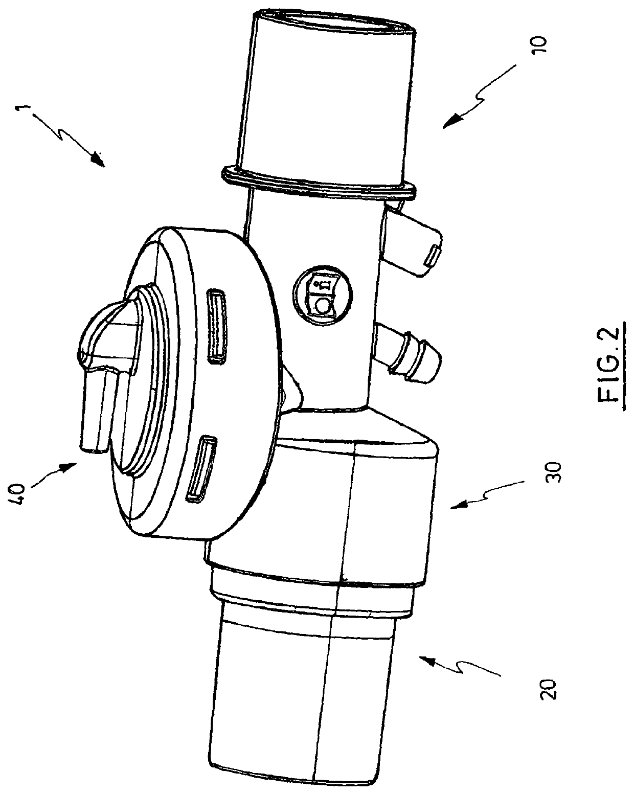 Patient valve for ventilating a patient with a ventilator