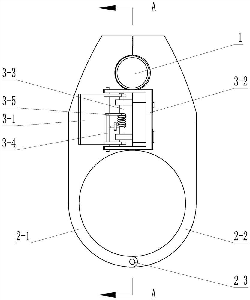 An array type heat exchange tube wall thickness on-line ultrasonic monitoring device