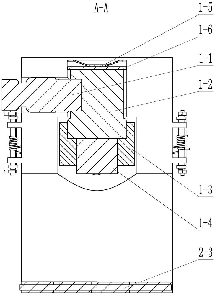 An array type heat exchange tube wall thickness on-line ultrasonic monitoring device