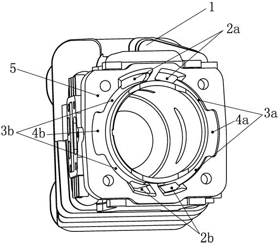 Closed scavenging channel with cylinder body for two-stroke engines