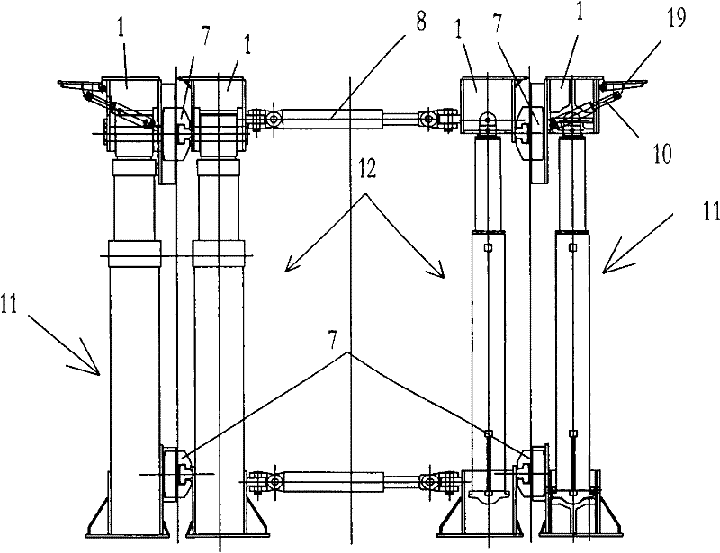 Combined guided slipping type forepoling hydraulic support