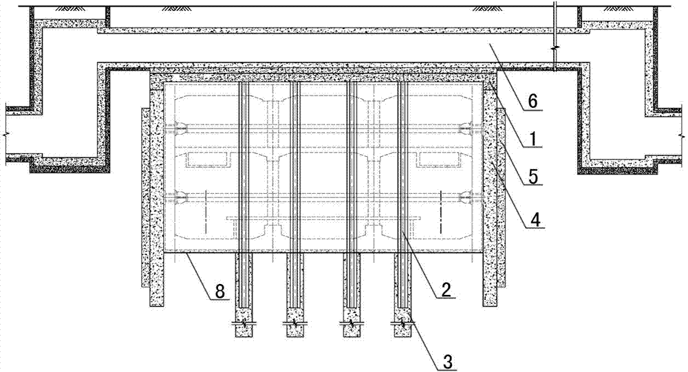 Bearing platform for heating pipe channels to stride reserved subway station and construction method thereof