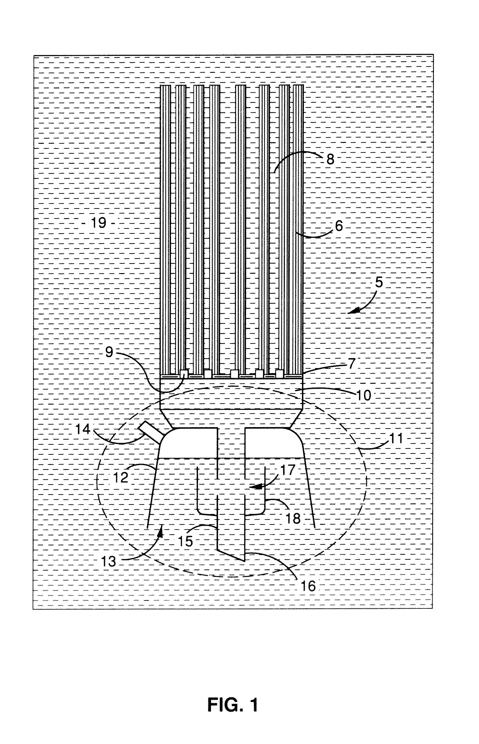 Membrane cleaning with pulsed arilift pump