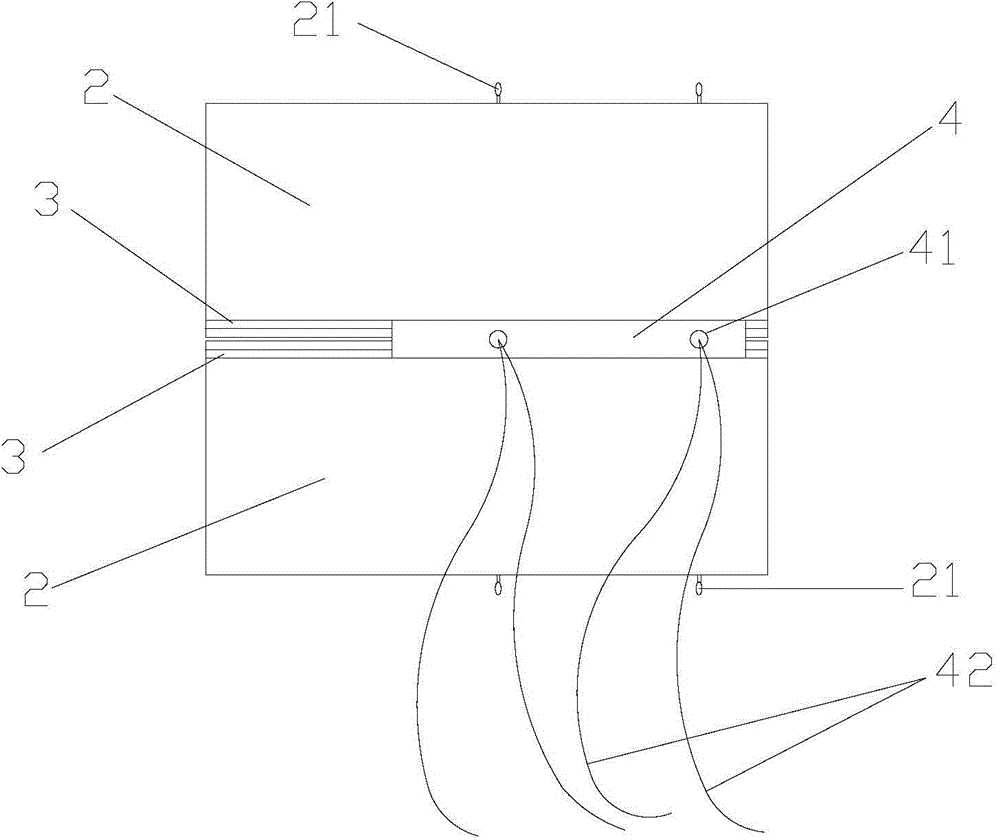 Thermal insulating pipe shell for liquefied natural gas pipeline