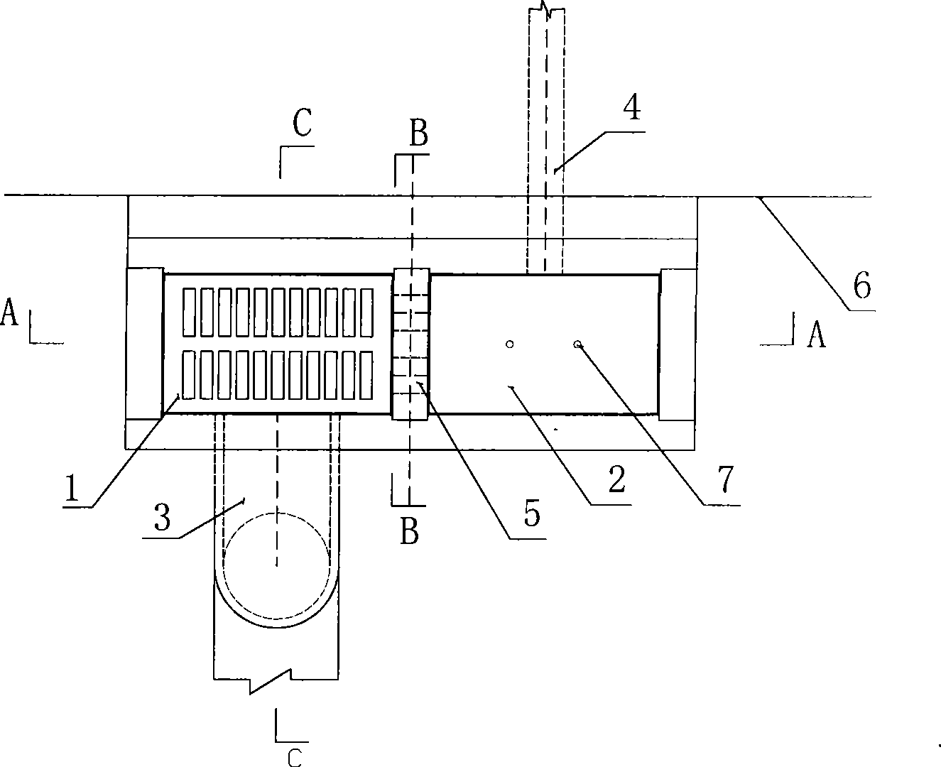 Dispersion type rainwater-collecting infiltrating irrigation device for urban road green area