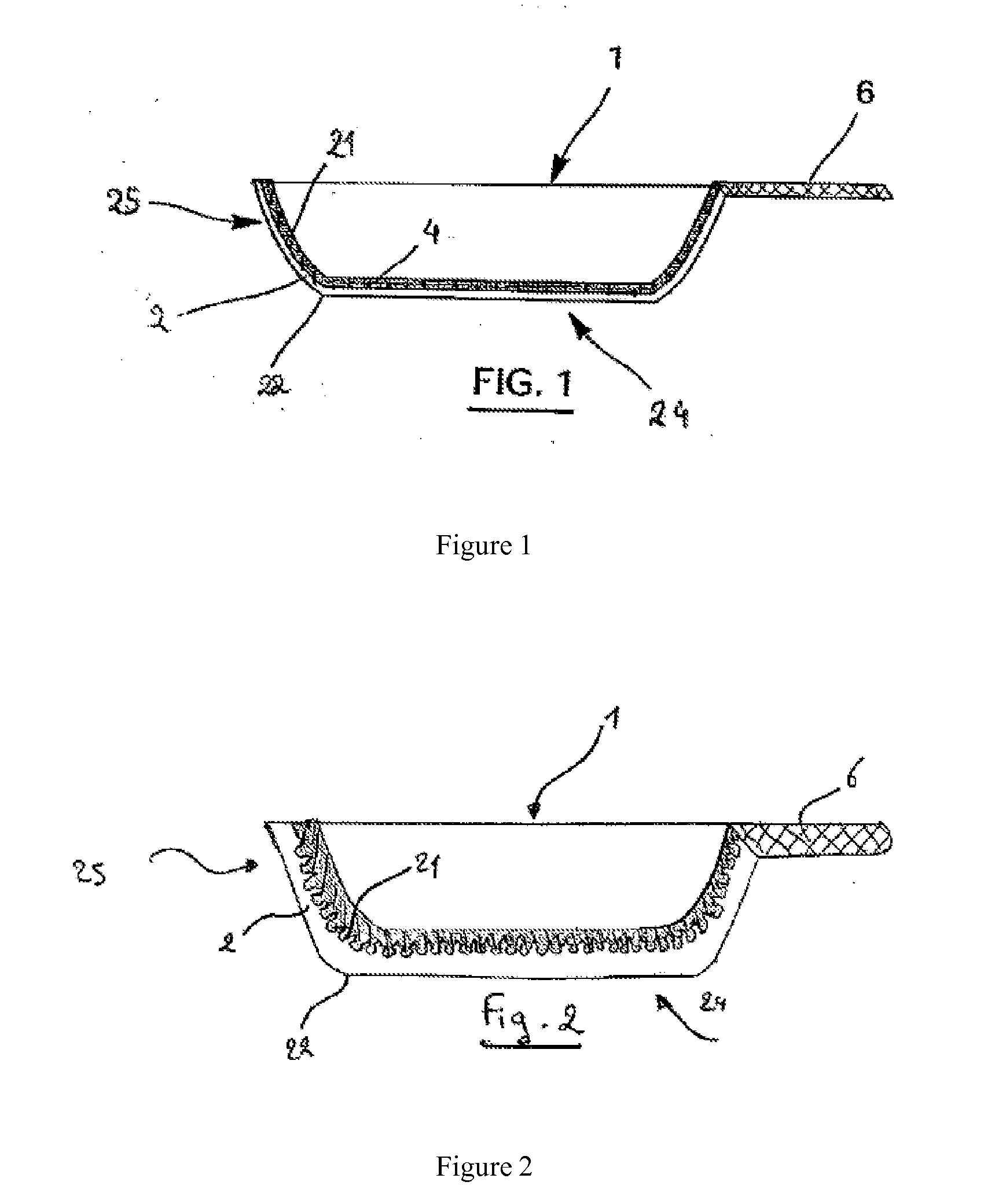 Cooking item comprising a non-stick coating with improved properties of adhesion to the substrate