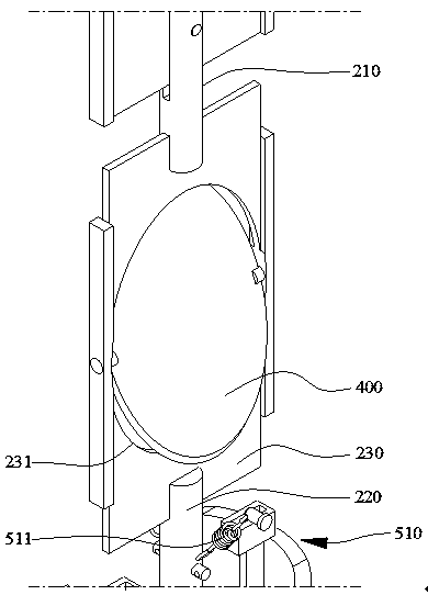 Fluid separation device, shaft structure and method of producing oil or natural gas