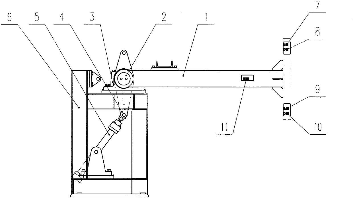 Swing-arm-type automatic winding and centering device