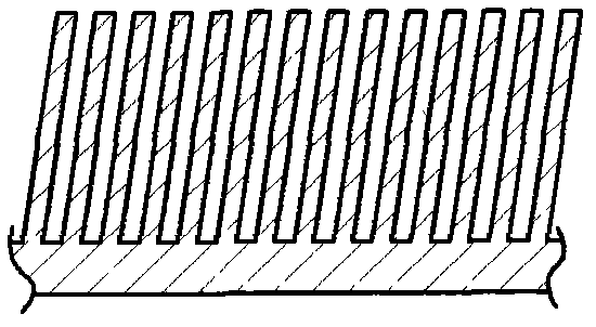 High-current cage type belt spring inserting hole