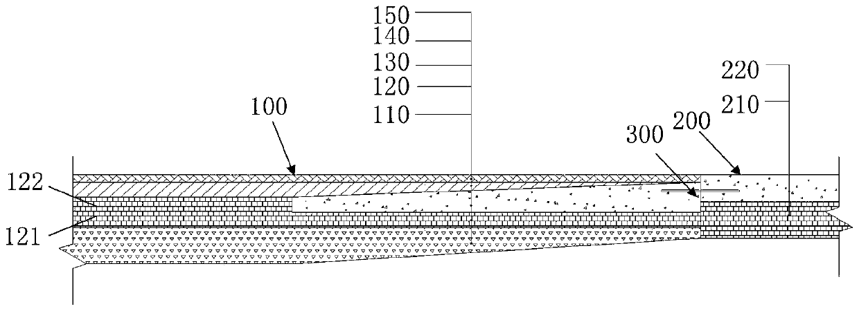 Roller compacted concrete and U-turn road structure prepared from same