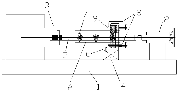 Stepped multi-cutter continuous boring device and machining method for lathe