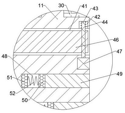 Escalator safety device with induction recognition function