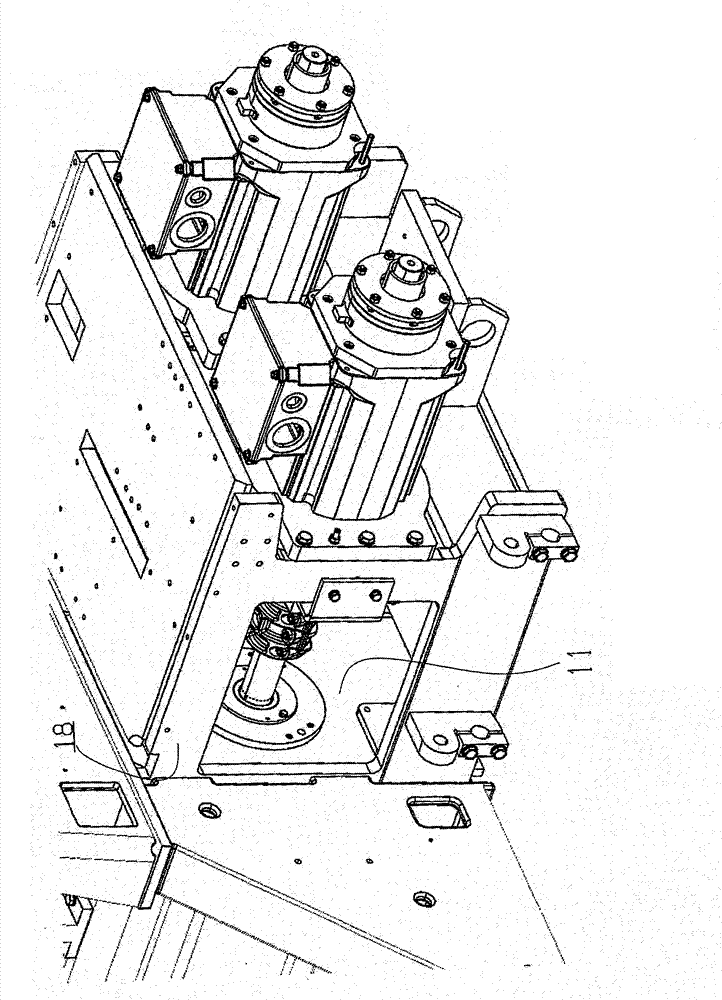 Warp knitting machine