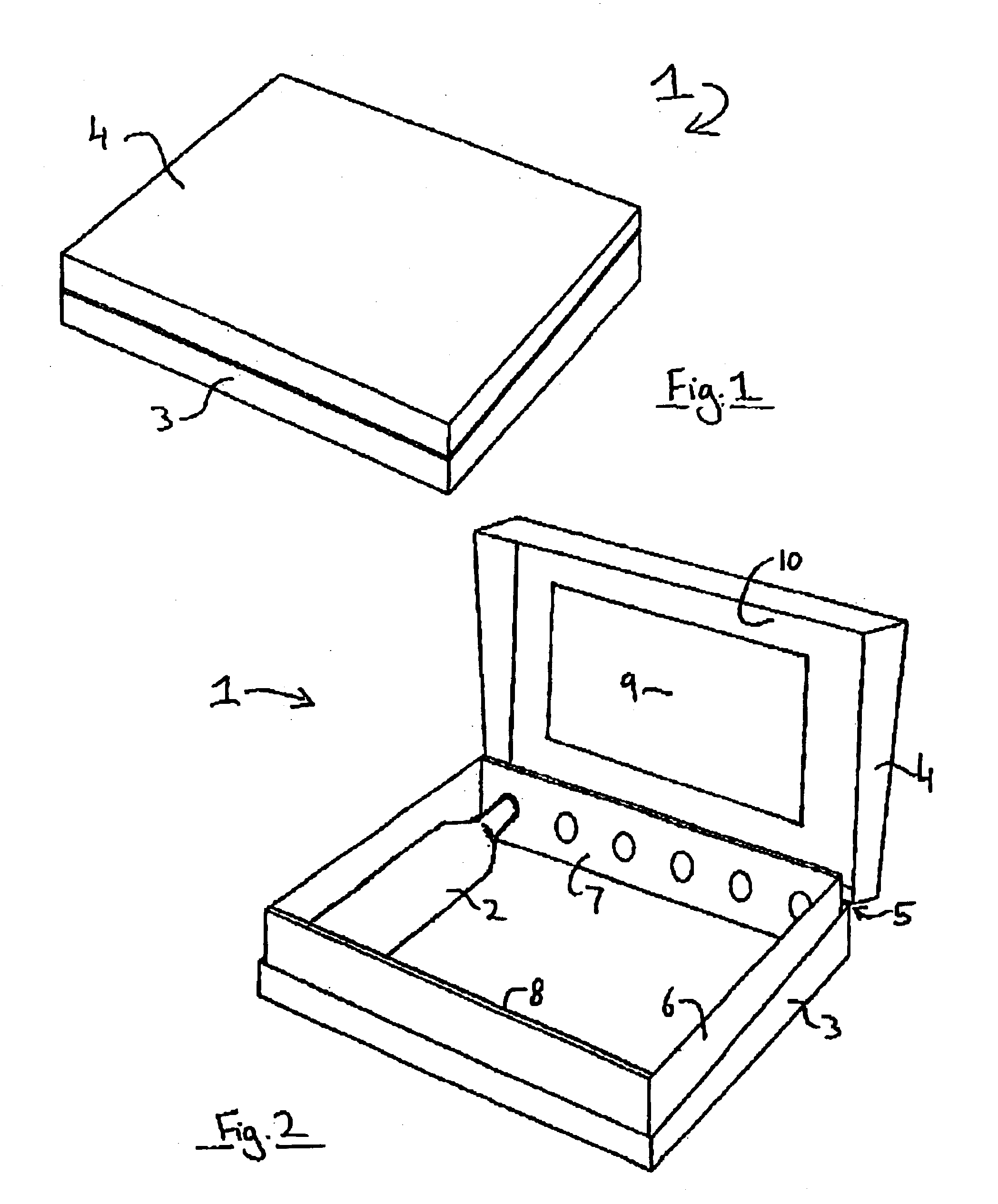 Display box having a hinge including a flexible and rigid portion