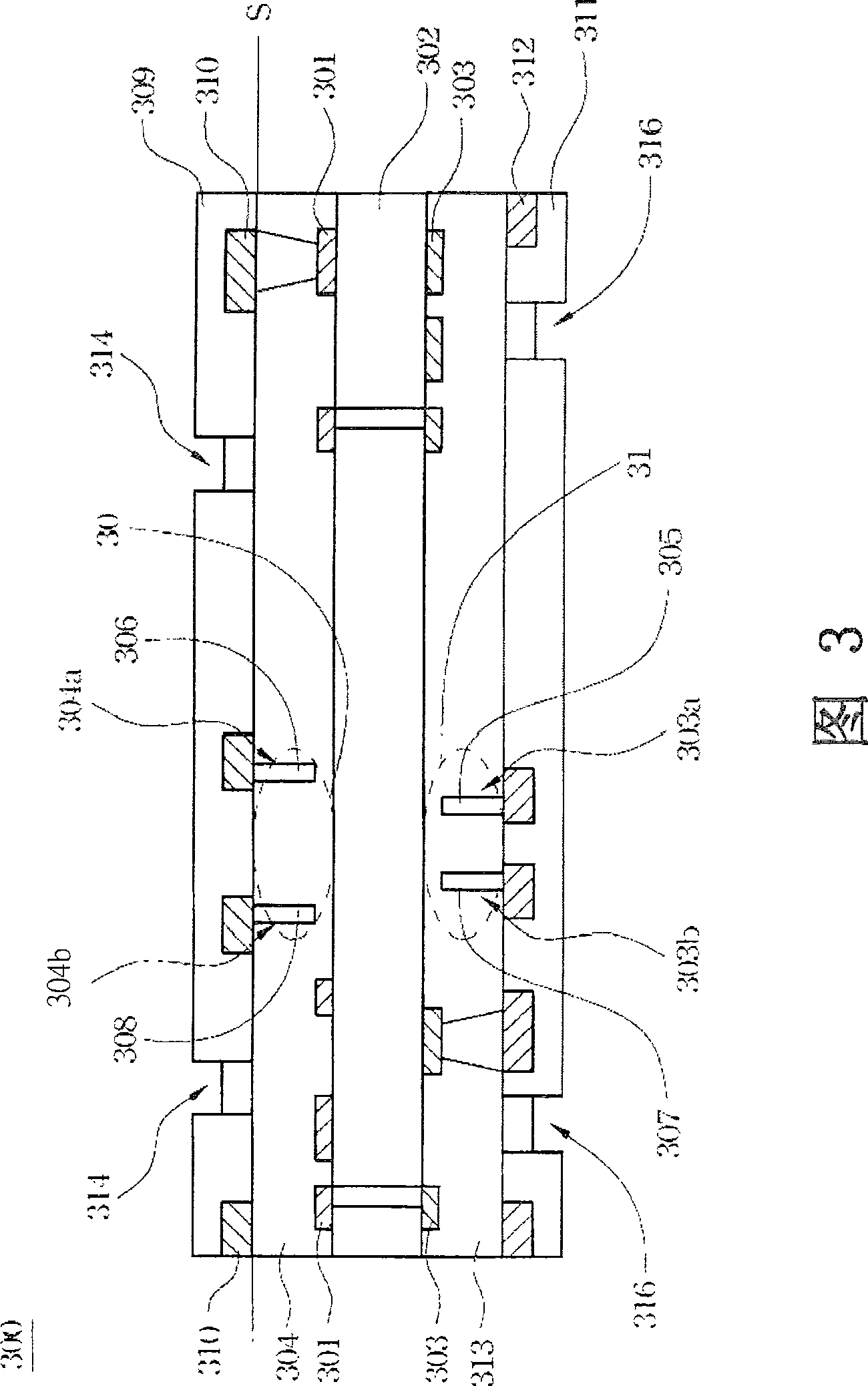 Base plate with buried passive element and its producing method