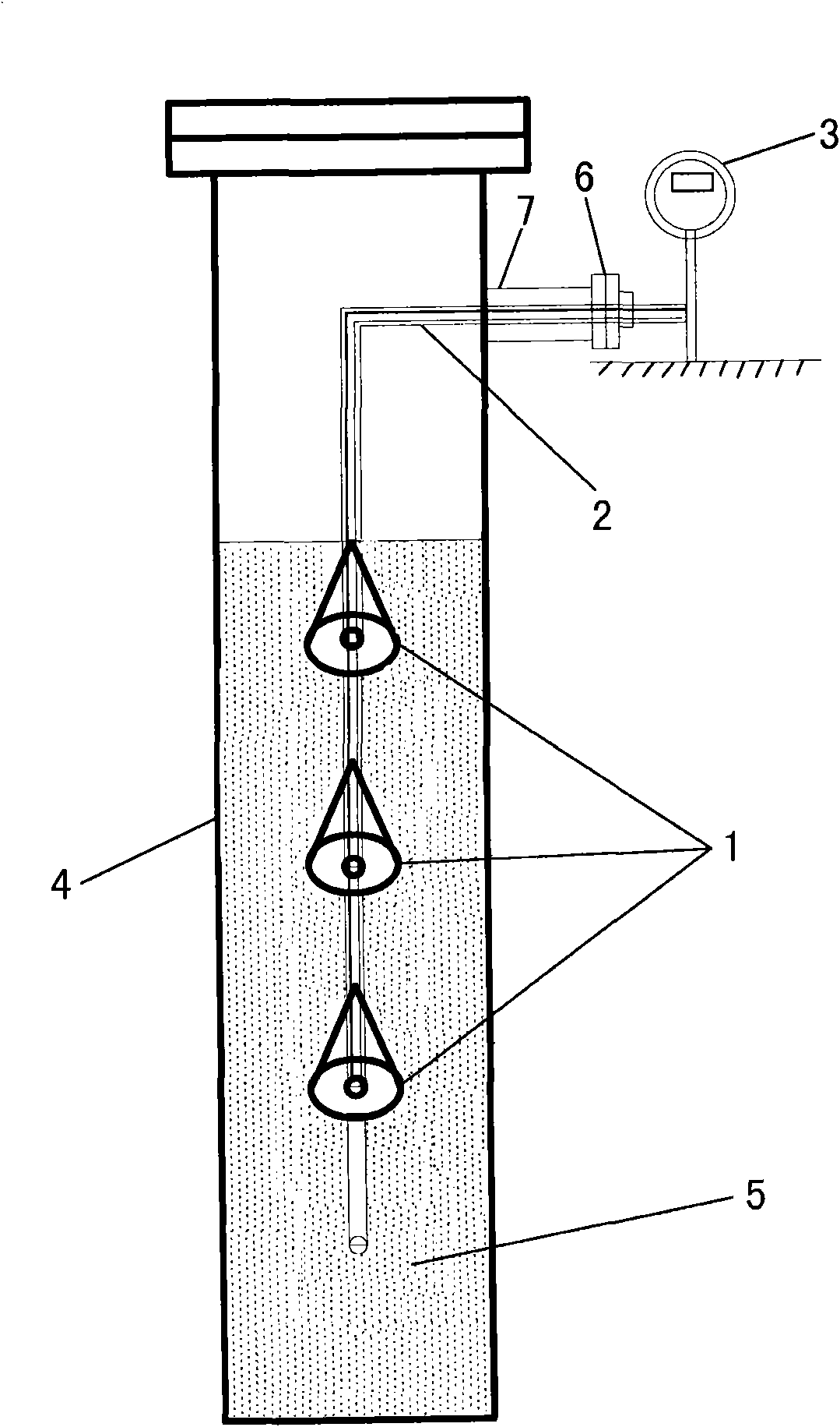 Water level monitoring device and water level monitoring method