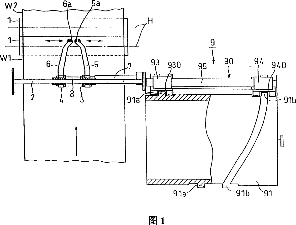 Device and method for making dressing article